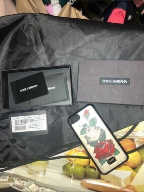 Dolce & Gabbana dauphine stampata iPhone Case with Red and Cream Rose Motif